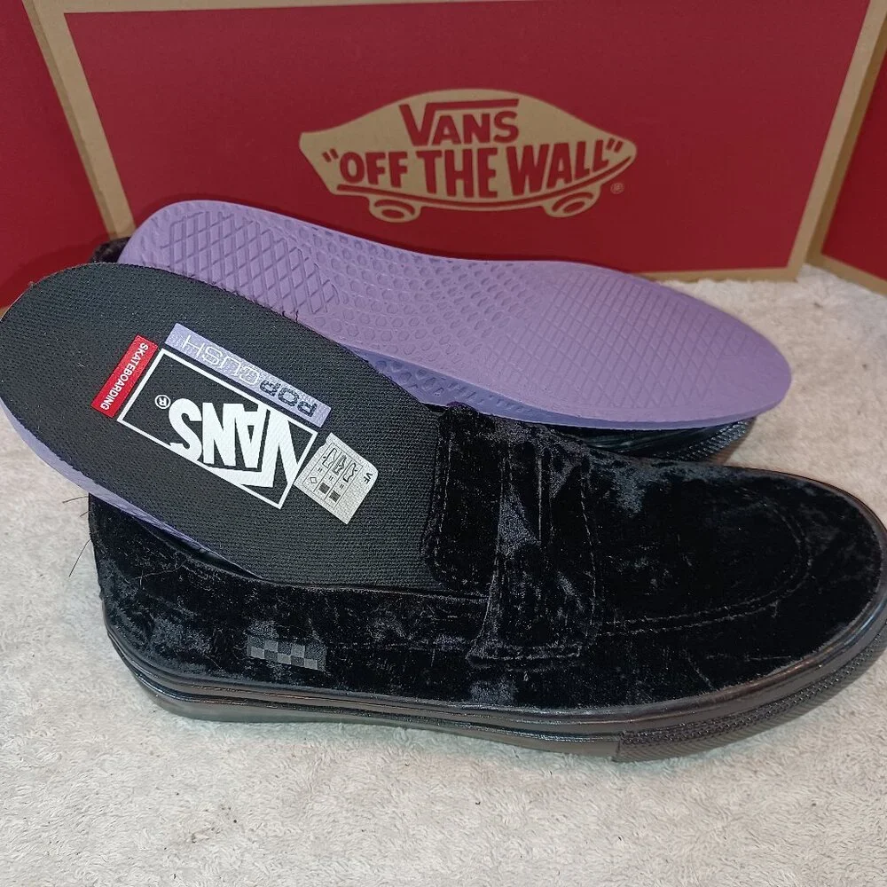 Vans Men's 4/Women's 5.5 Style 53 Slip On Black Velvet VN0A5HEL5AA
